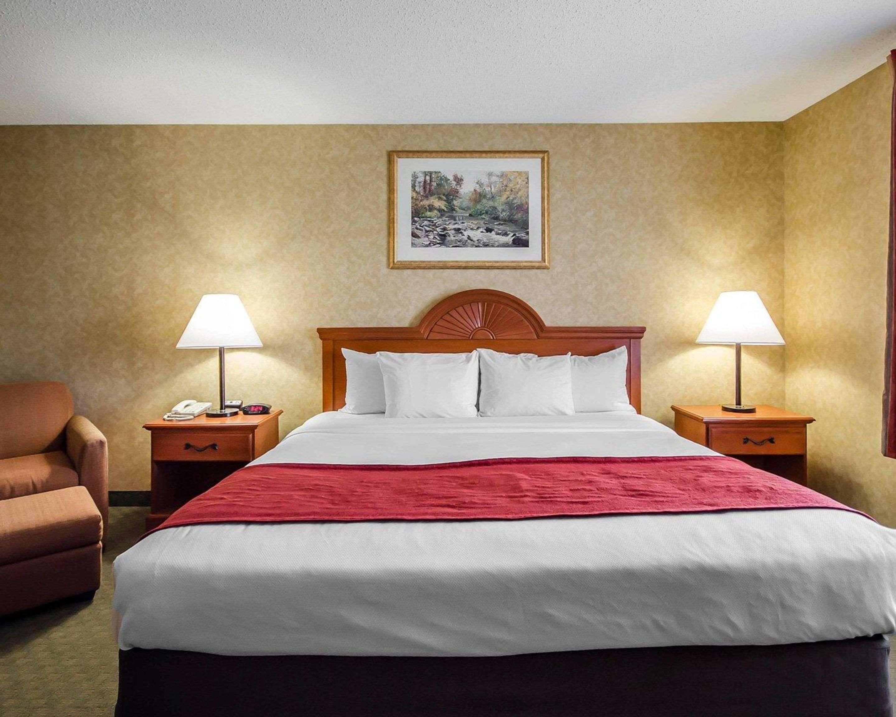 Quality Inn & Suites Rockport-Owensboro North Gold Award Winner Exterior photo