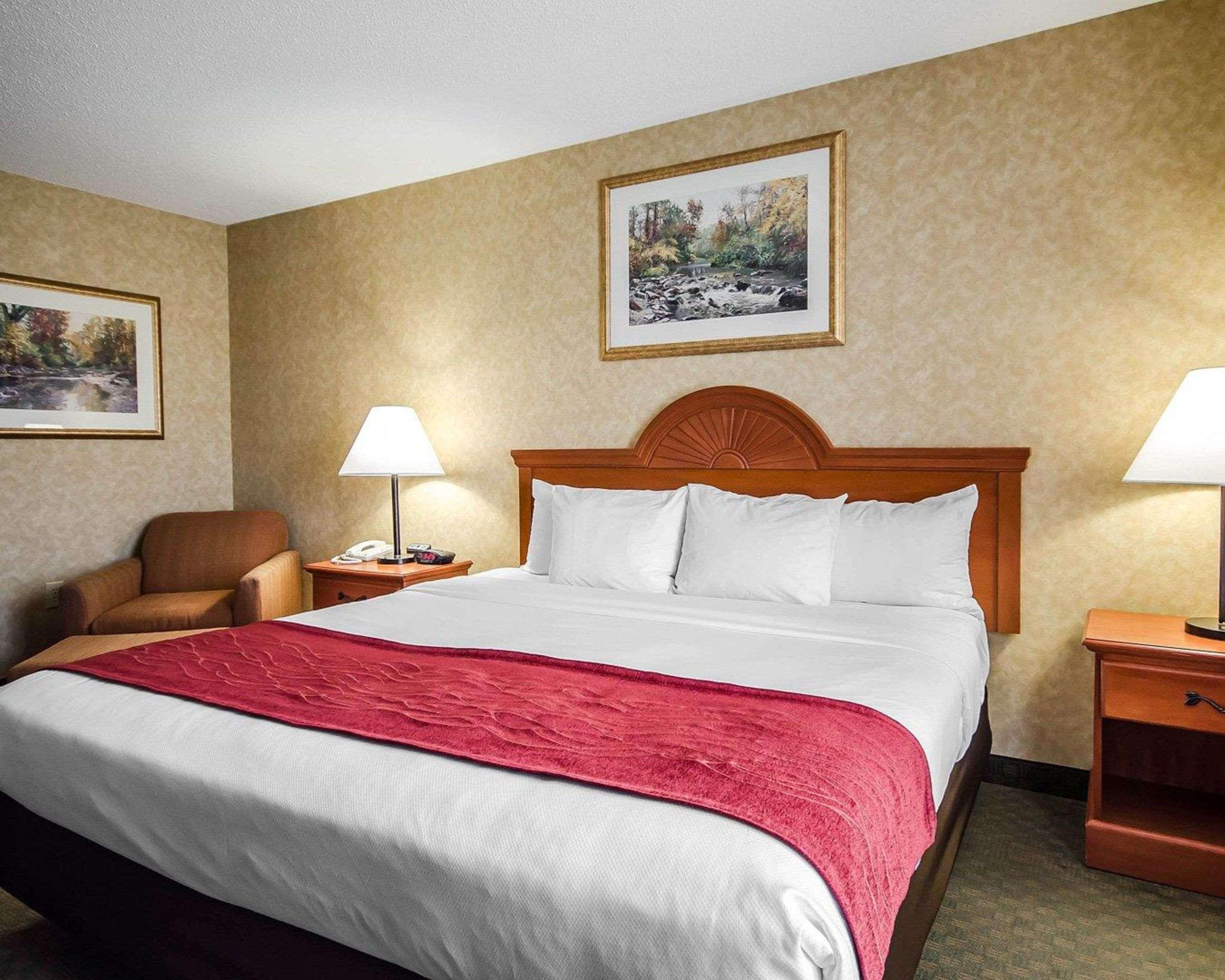 Quality Inn & Suites Rockport-Owensboro North Gold Award Winner Exterior photo