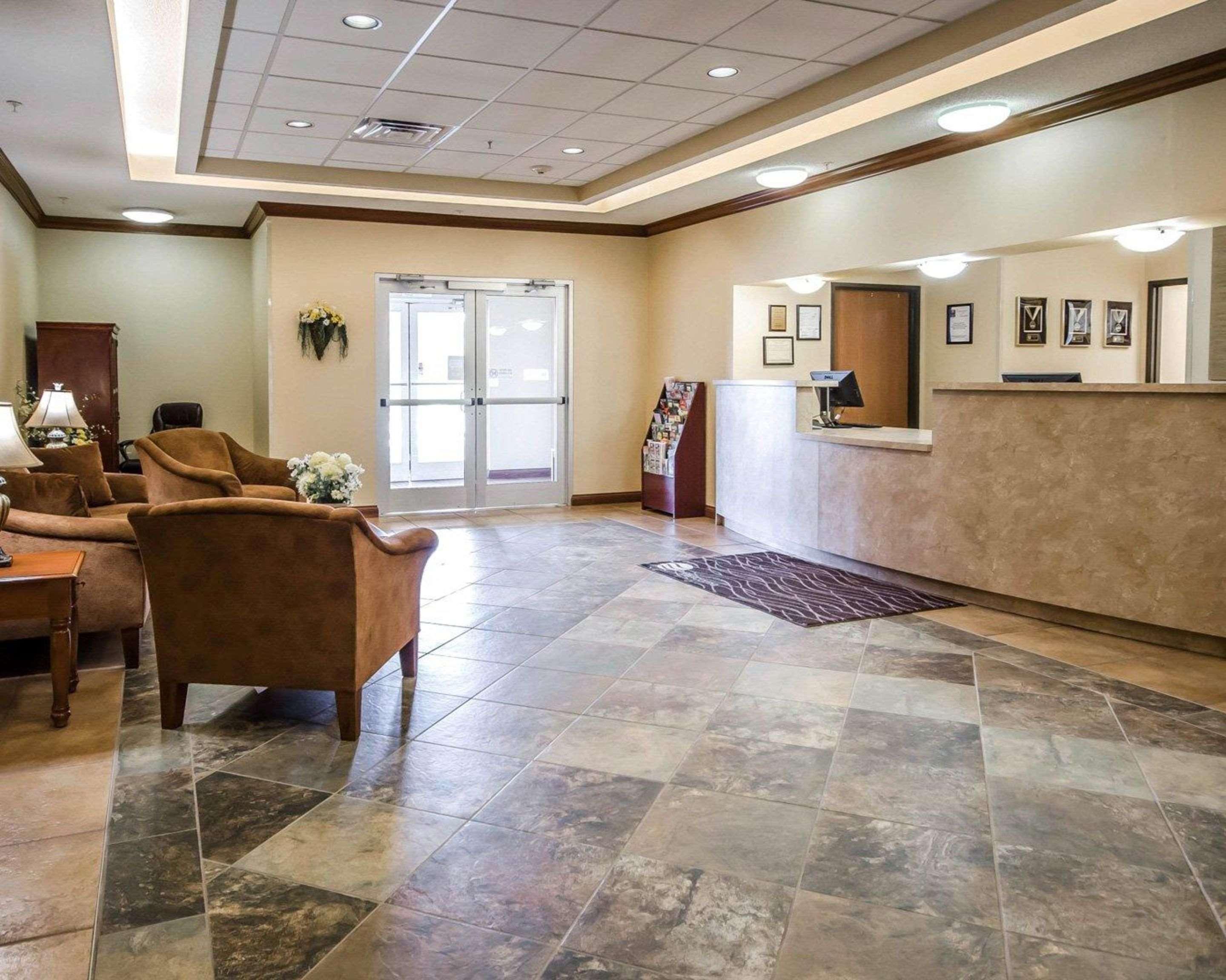 Quality Inn & Suites Rockport-Owensboro North Gold Award Winner Exterior photo