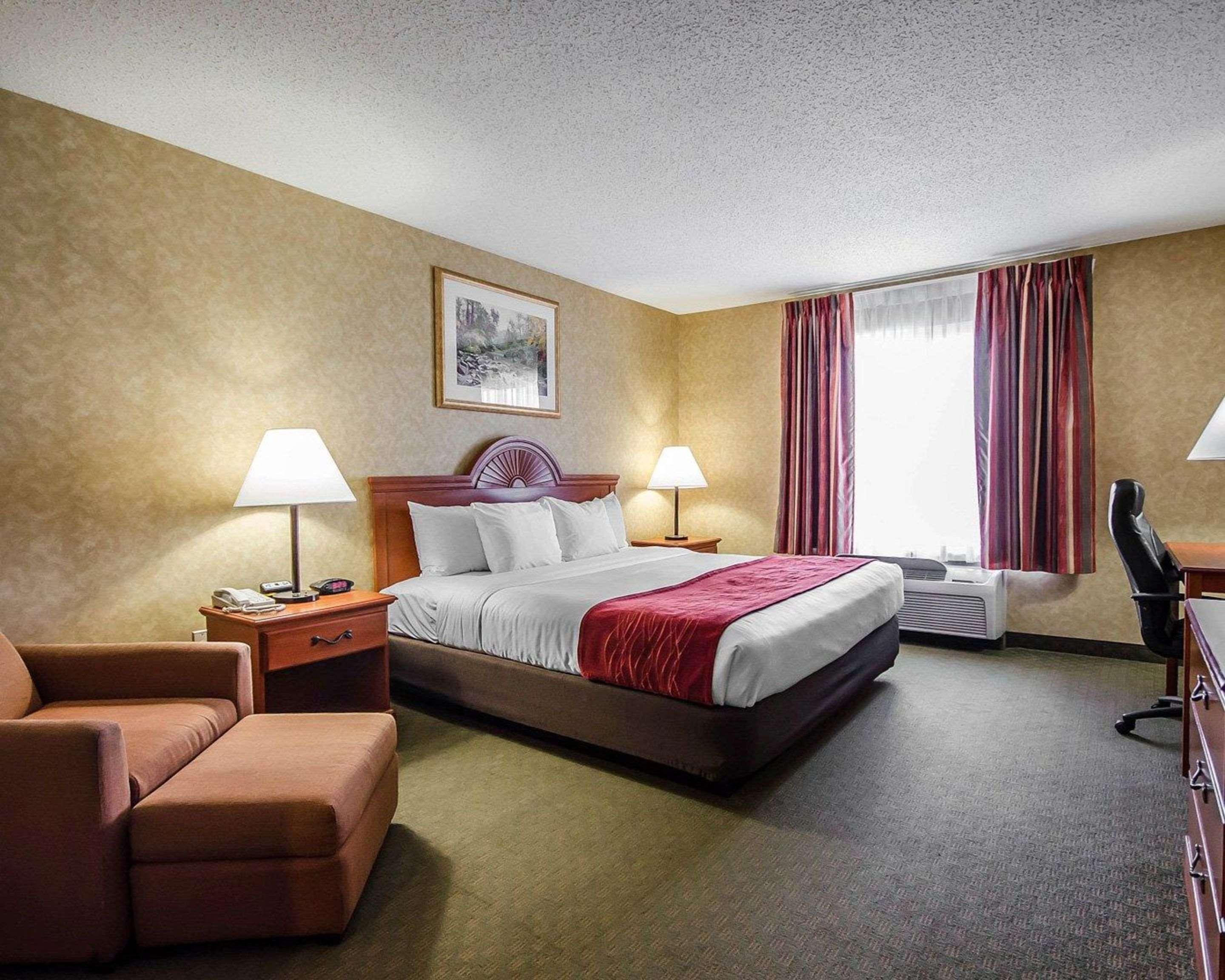 Quality Inn & Suites Rockport-Owensboro North Gold Award Winner Exterior photo
