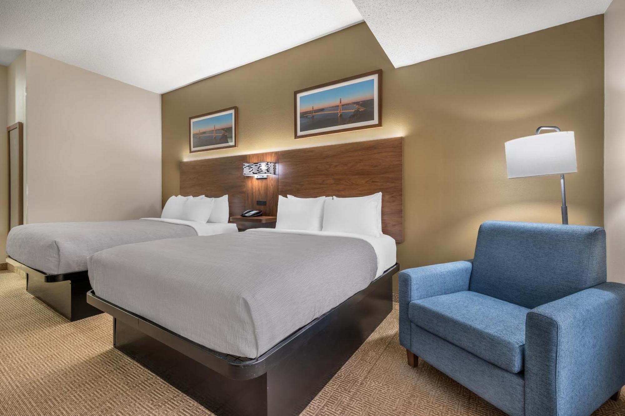Quality Inn & Suites Rockport-Owensboro North Gold Award Winner Exterior photo