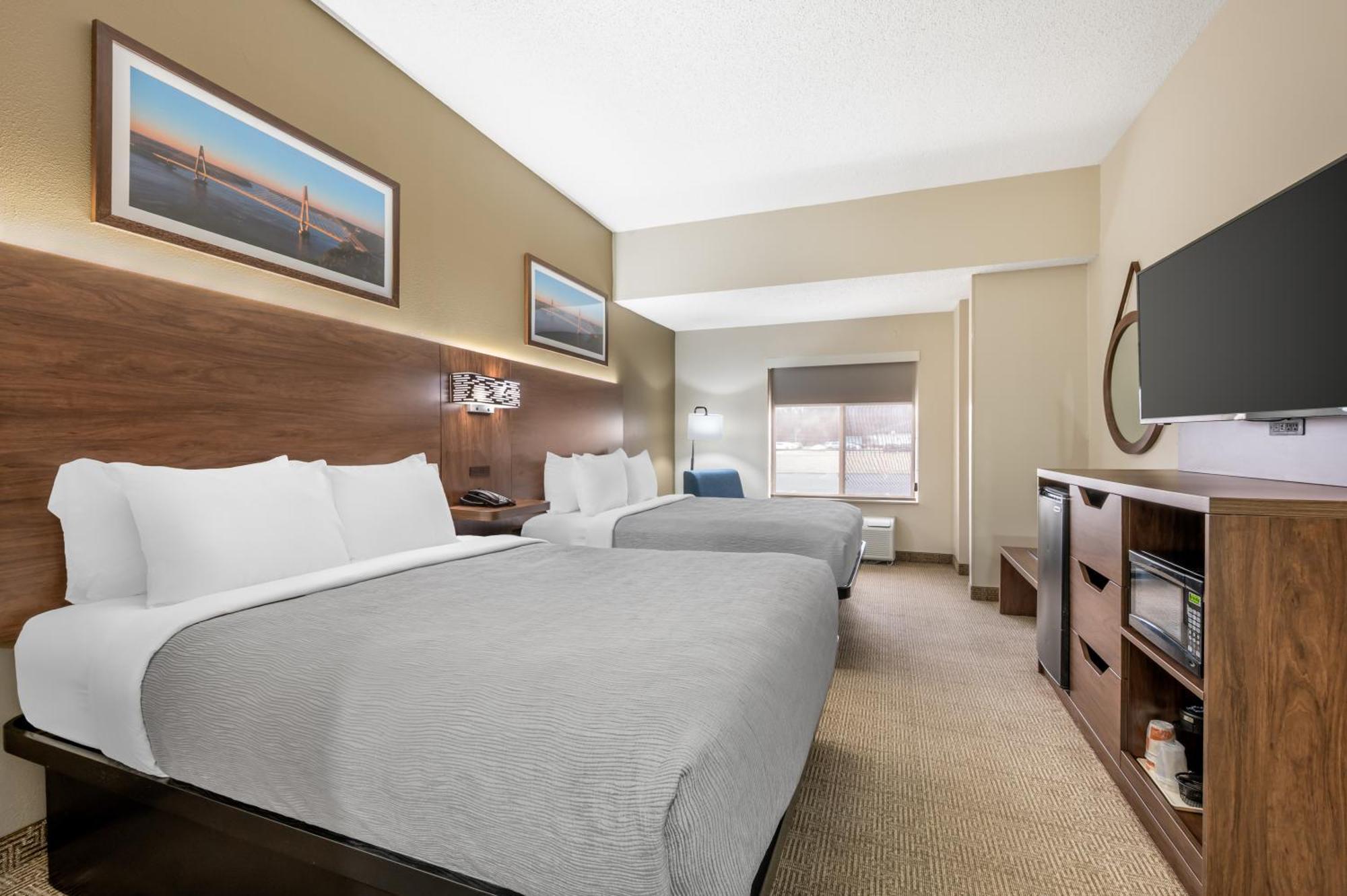 Quality Inn & Suites Rockport-Owensboro North Gold Award Winner Exterior photo