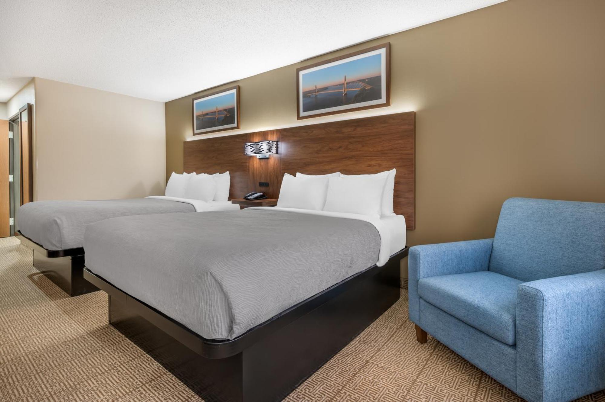 Quality Inn & Suites Rockport-Owensboro North Gold Award Winner Exterior photo